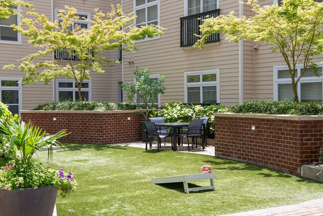 Photo - Lincoln at Dilworth