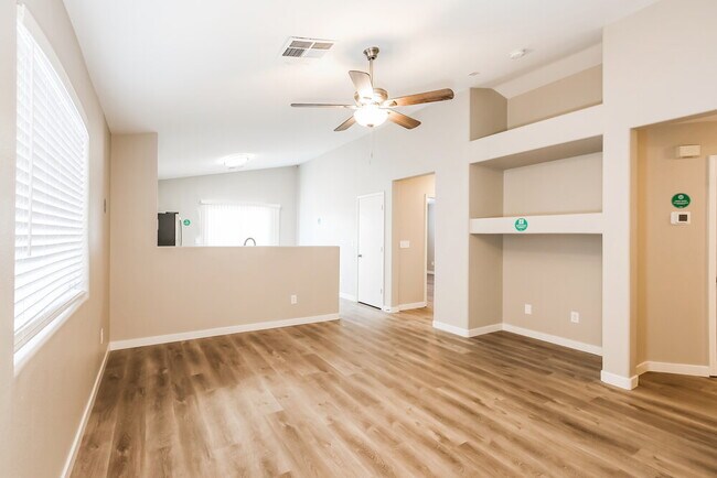 Photo - 5532 Eagle Claw Ave