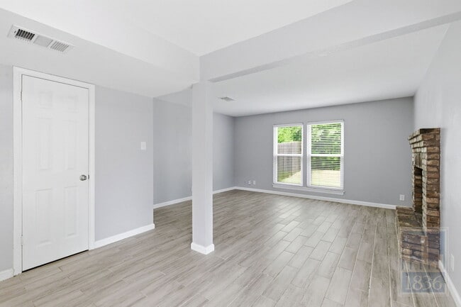 Photo - 8108 Hood Cir Unit B