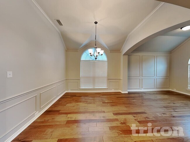 Photo - 219 Hartley Ln