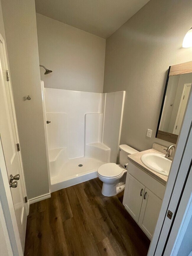 Photo - 1188/1190 Fm 2623 Unidad 1190