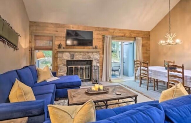 Photo - 44 Snow Plow Hill