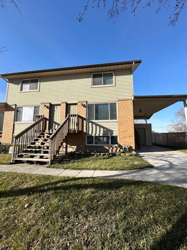 Photo - 700 700 W Unit 4337 S 700 W