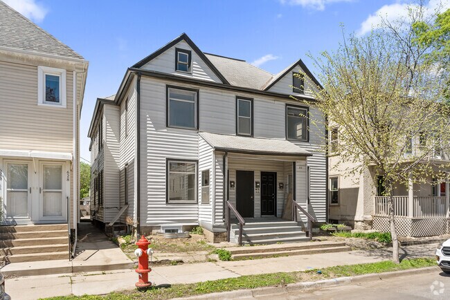 Building Photo - 630 Adams St NE Unit 4 Rental