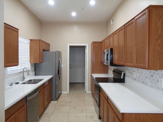 Photo - Great 3 bedroom house in gated community near Arrowhead Town Center