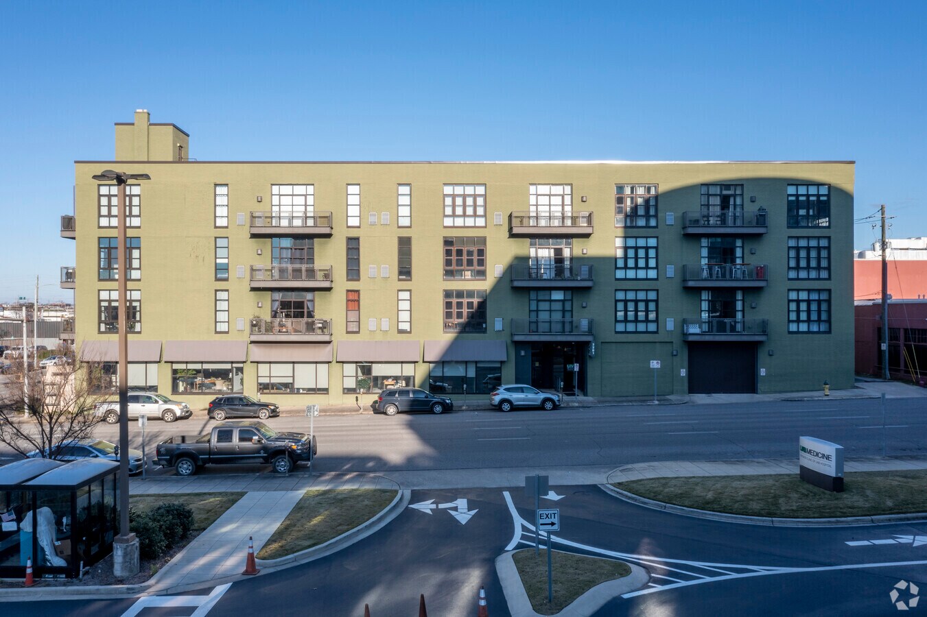 Photo - LIV on Fifth