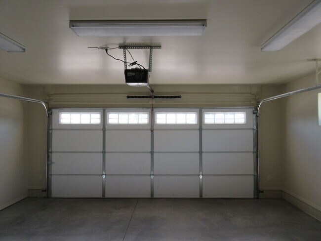 Photo - Newer 2 bed / 2 Bath Site Built Home