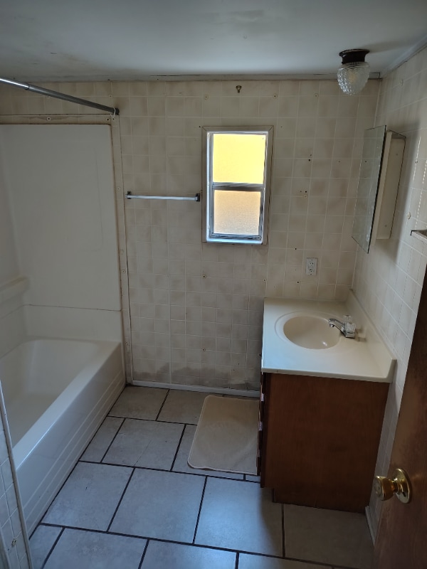 Photo - 120 SE Mink Gln