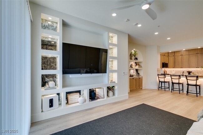 Photo - 32 E Serene Ave Unidad 207