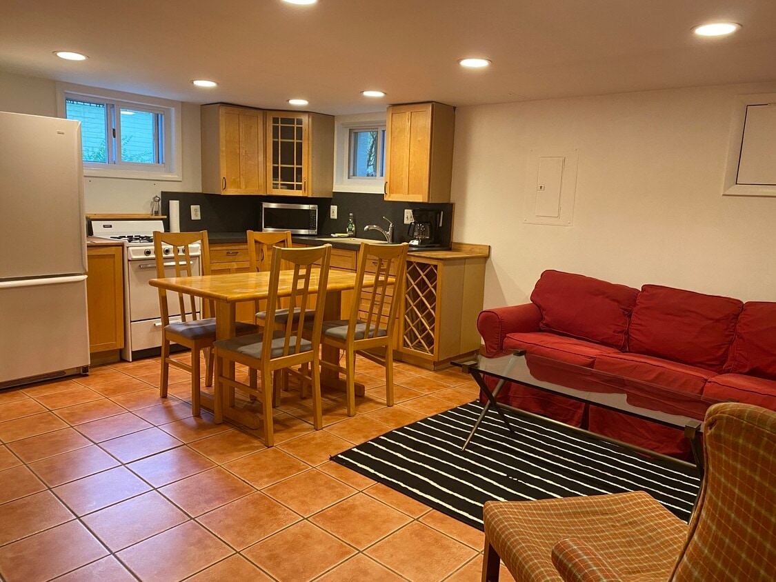 Photo - 3627 Cumberland St NW (Washington, DC)