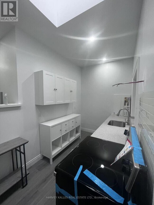 Photo - 59 Hemingway Crescent