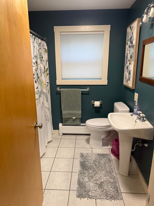 Photo - 57 Meetinghouse Rd