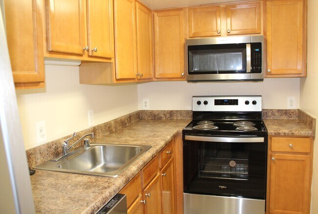 Photo - Mount Vernon Plaza