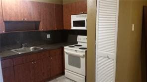 Photo - 7731 SW 10th Ct