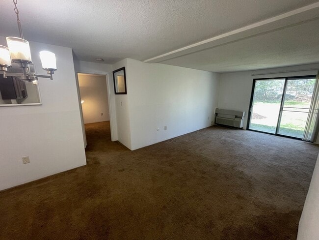 Photo - 17 Village Rock Ln Unit 14