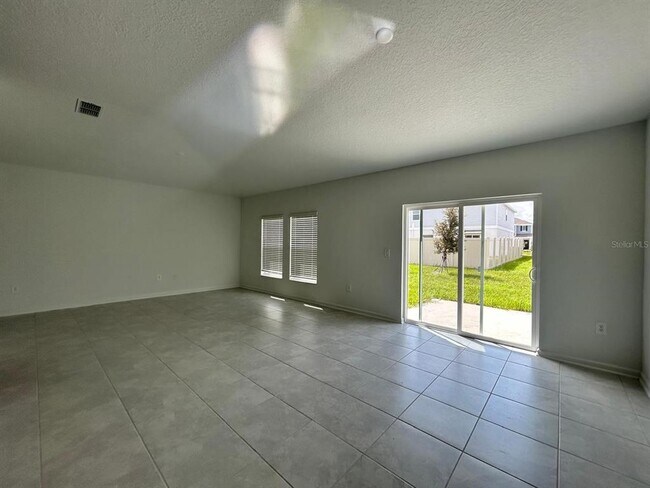 318 Lawson Ave