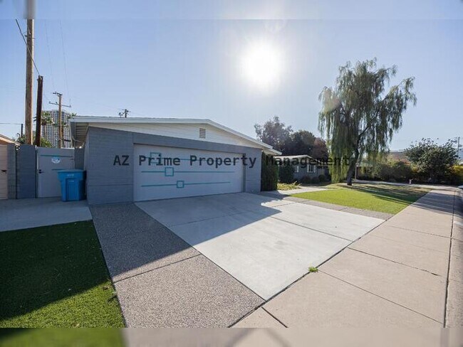 3137 N 4th Ave