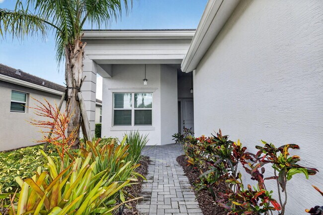 13352 SW River Rock Rd