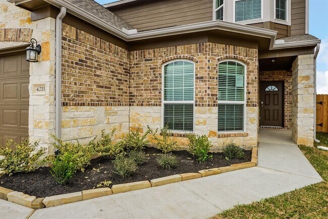 Photo - 4211 Fair Country Ln