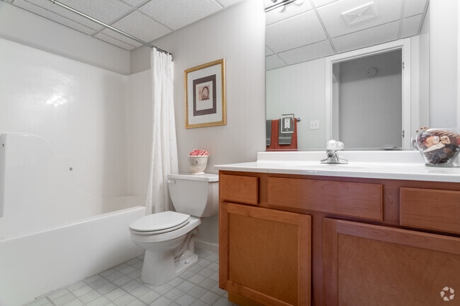 1BR,1BA,850SF - Sherwood Lake Apartments