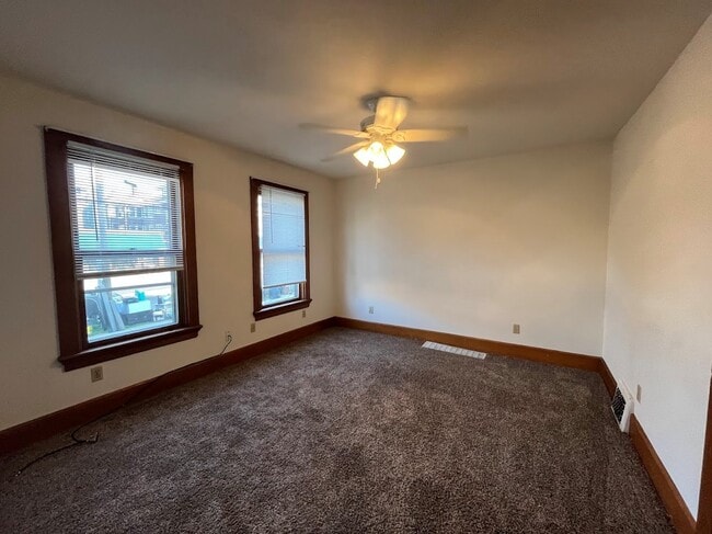 Photo - 917 E Johnson St