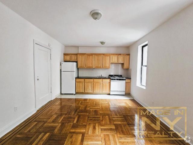 Building Photo - 1 bedroom in FLUSHING NY 11358 Unit 3M Rental