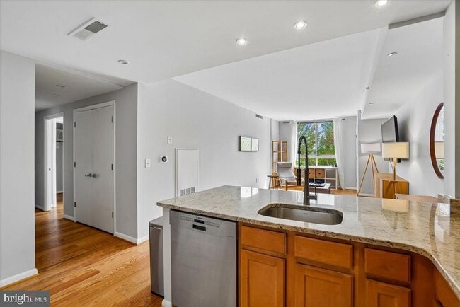 Photo - 350 G St SW Unit N511