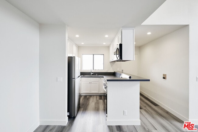 Photo - 6212 Fulton Ave Unit 201