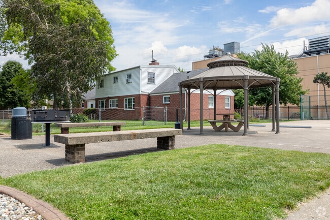 Gazebo - Westgate Apartments