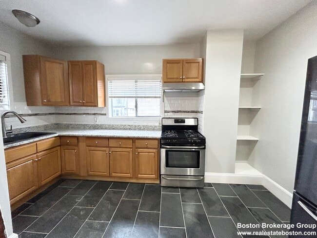 14 Batchelder St