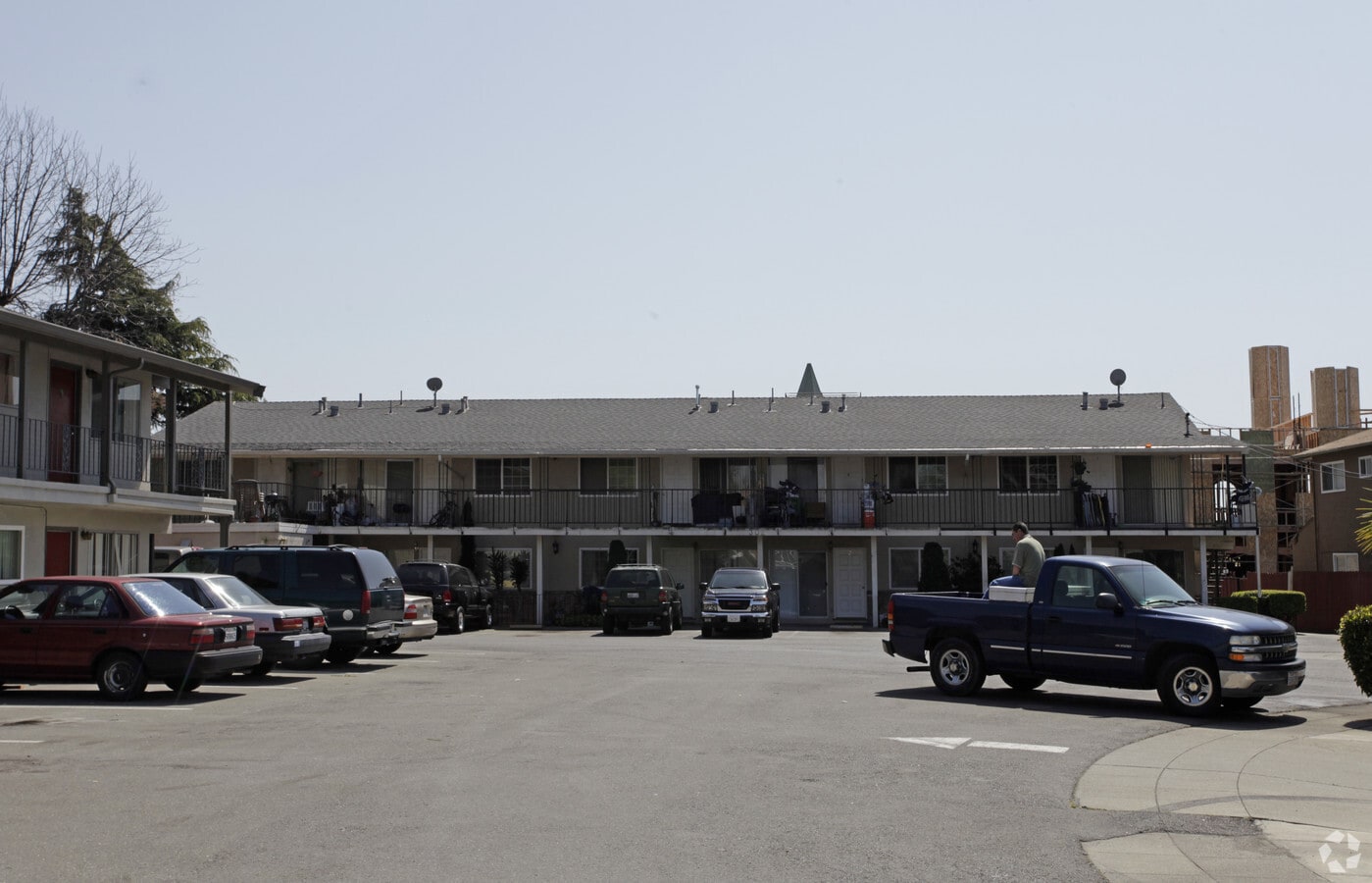 Photo - 302 Dumont Ave
