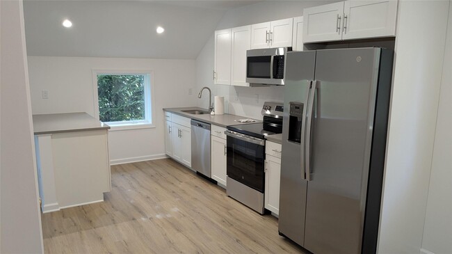 Photo - 568 Eagle Valley Rd Apartment Unit A