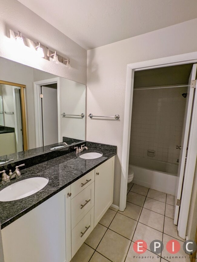 Photo - Beautiful Condo in Great Location! Unit 2
