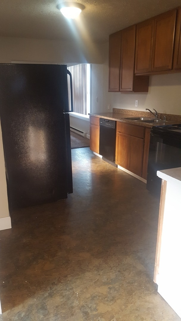 Photo - This Charming 2 bed, 1 bath Single Family Home is available August 10th!!