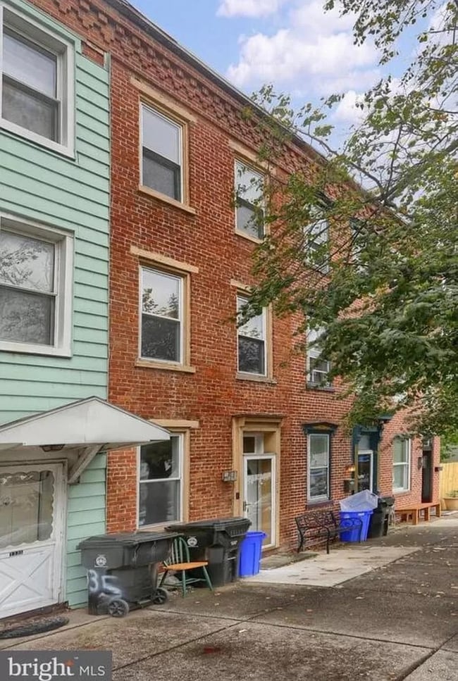 Photo - Spacious 3 Bedroom on 2nd