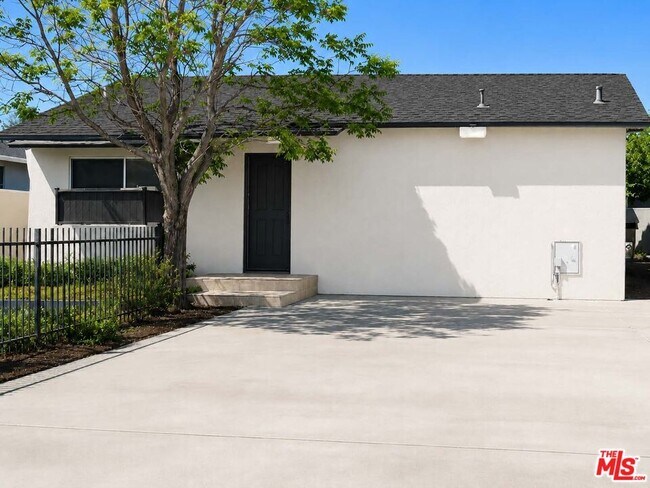 13065 Jouett St