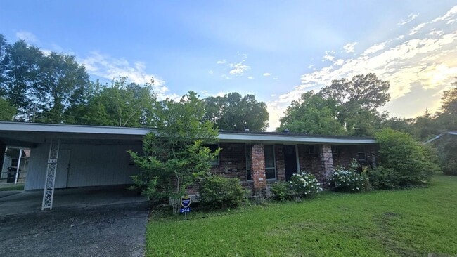 Building Photo - 344 Burgess Pl