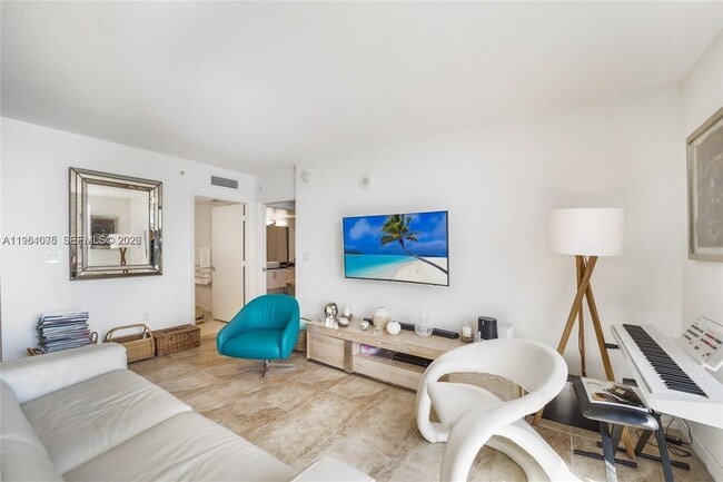 Photo - 31 SE 5th St Unit 2706