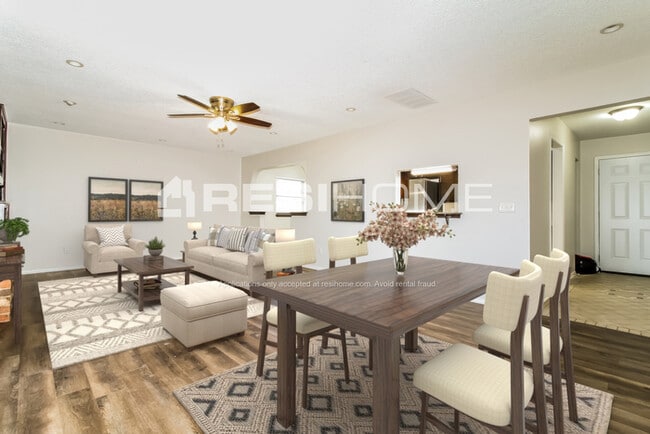 Photo - 5005 Oak Manor Dr