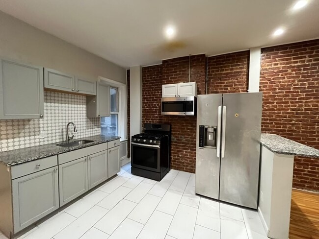939 Westside Ave Unit 1