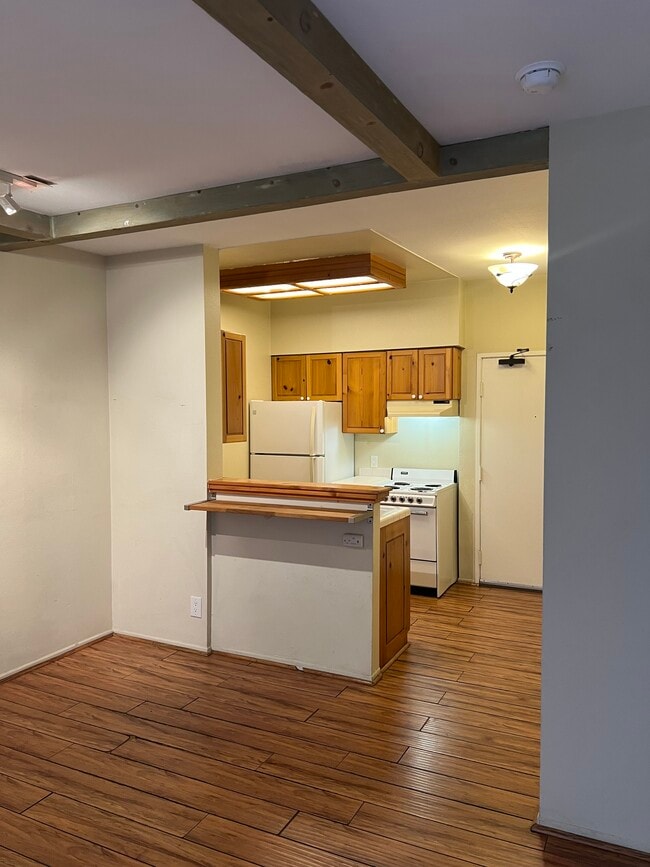 Building Photo - 20234 Cantara St Unit 334