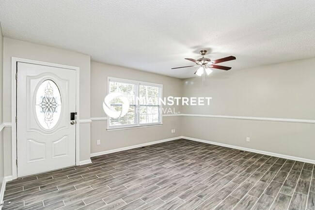 Photo - 3 Bedroom Pet-Friendly Home in Greensboro, NC with Main Street Renewal