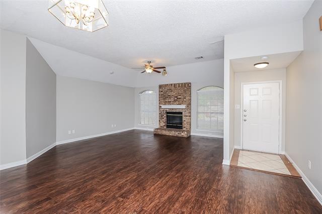 Photo - 808 Quail Brook Dr