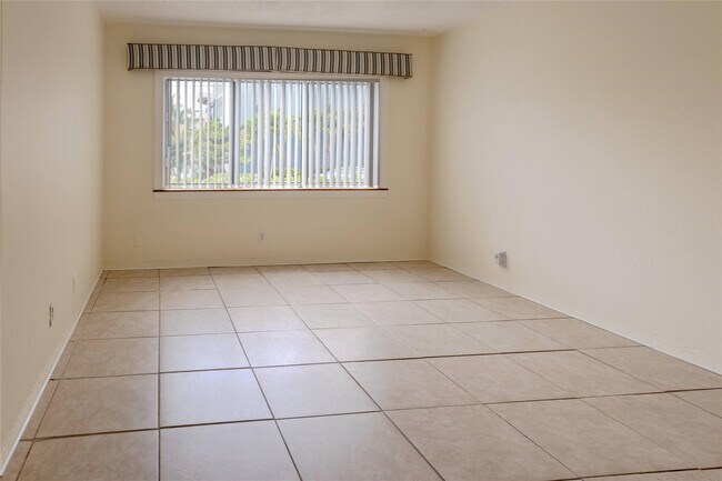 Photo - 1001 SE 16th St Unidad 8