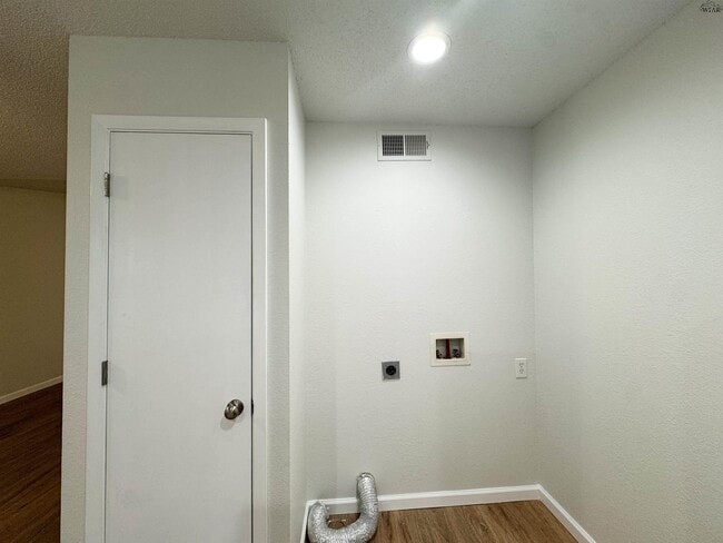 Photo - 4621 Johnson Rd