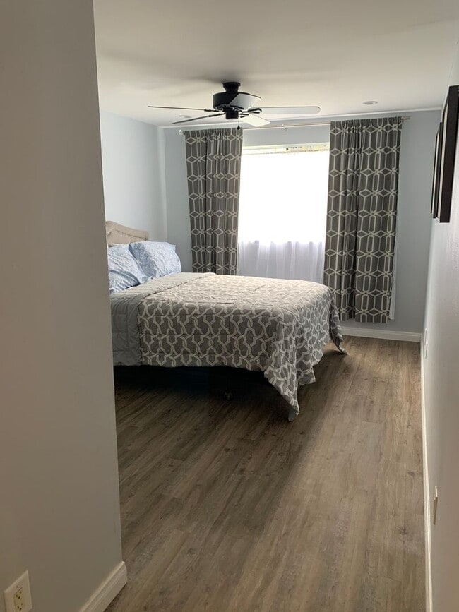 Gorgeous clean and modern furnished 2/2 lowest level Kihei Shores Unit! - Gorgeous clean and modern furnished 2/2 lowest level Kihei Shores Unit!