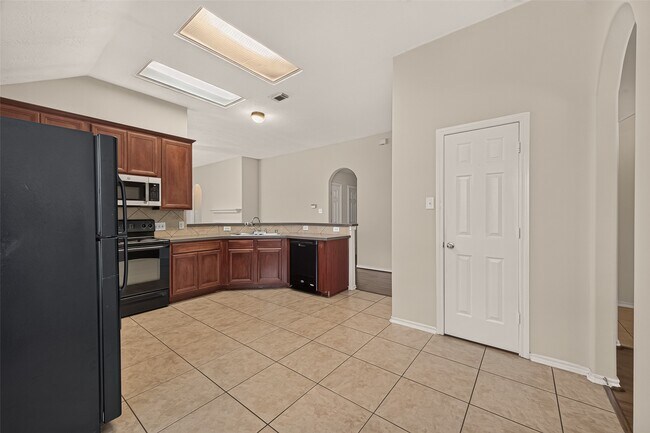 Photo - 5006 Juniper Walk Ln