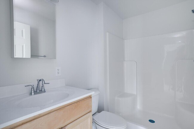 Photo - 458 Country Pl Dr