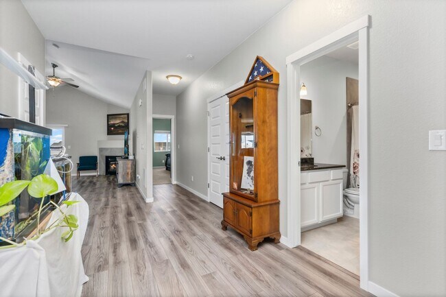 Photo - 965 Mount Andrew Dr