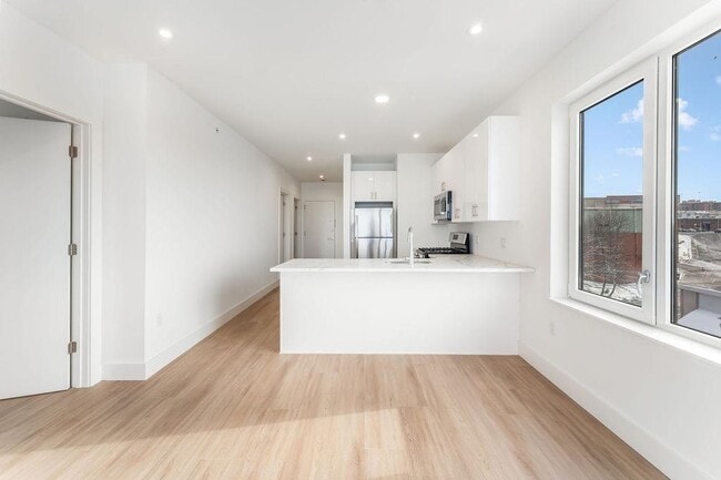 Photo - 3309 Liberty Ave Unit 206